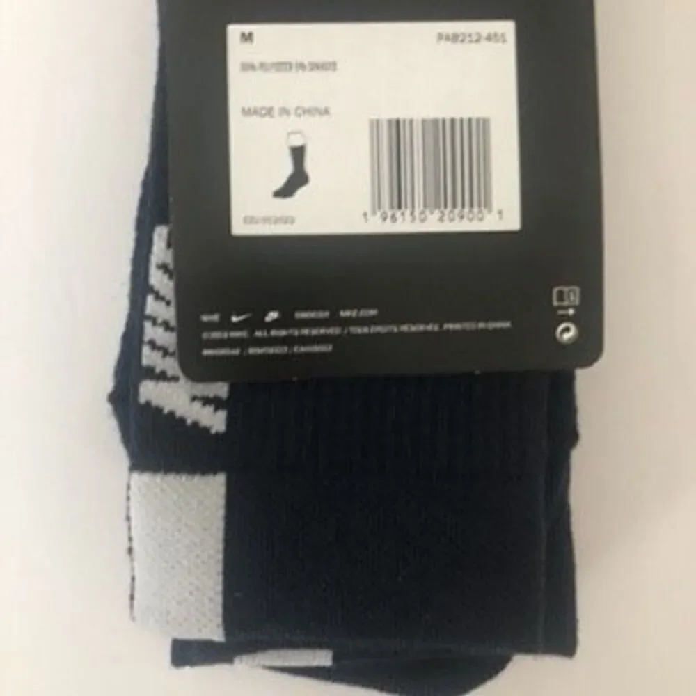 Nike Crew Dri-Fit Socks 2PK Navy Blue/ White Youth Size 5y-7y/ Women's 6-10/ Men